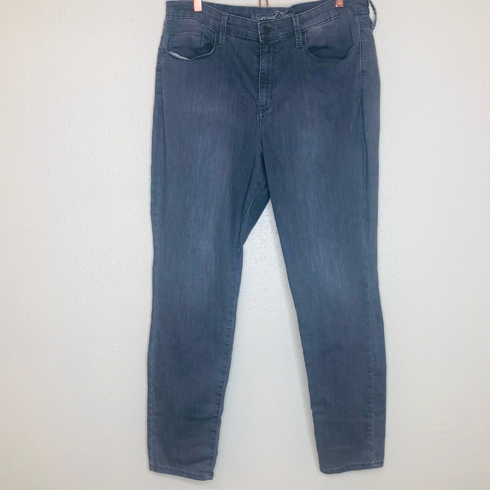 Universal Threads Gray Skinny Jeans